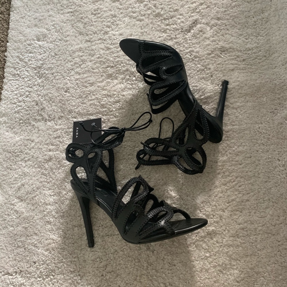 Zara basic heels
